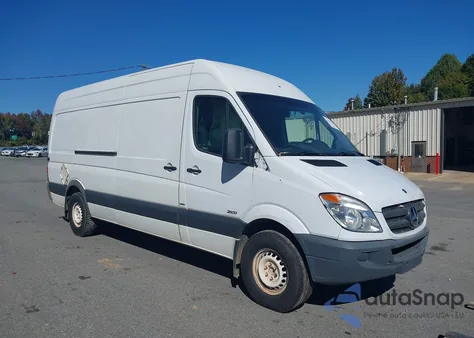 2012 Mercedes-Benz Sprinter 2500 High Roof z USA, uszkodzony, nr VIN WD3PE8CB0C5682049